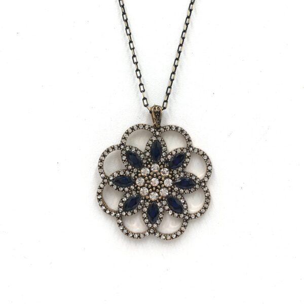 Papatya Safir Rengi Otantik Bronz Kolye