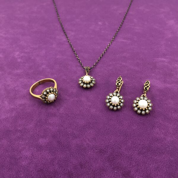 Papatya İnci Zirkon Bronz Set