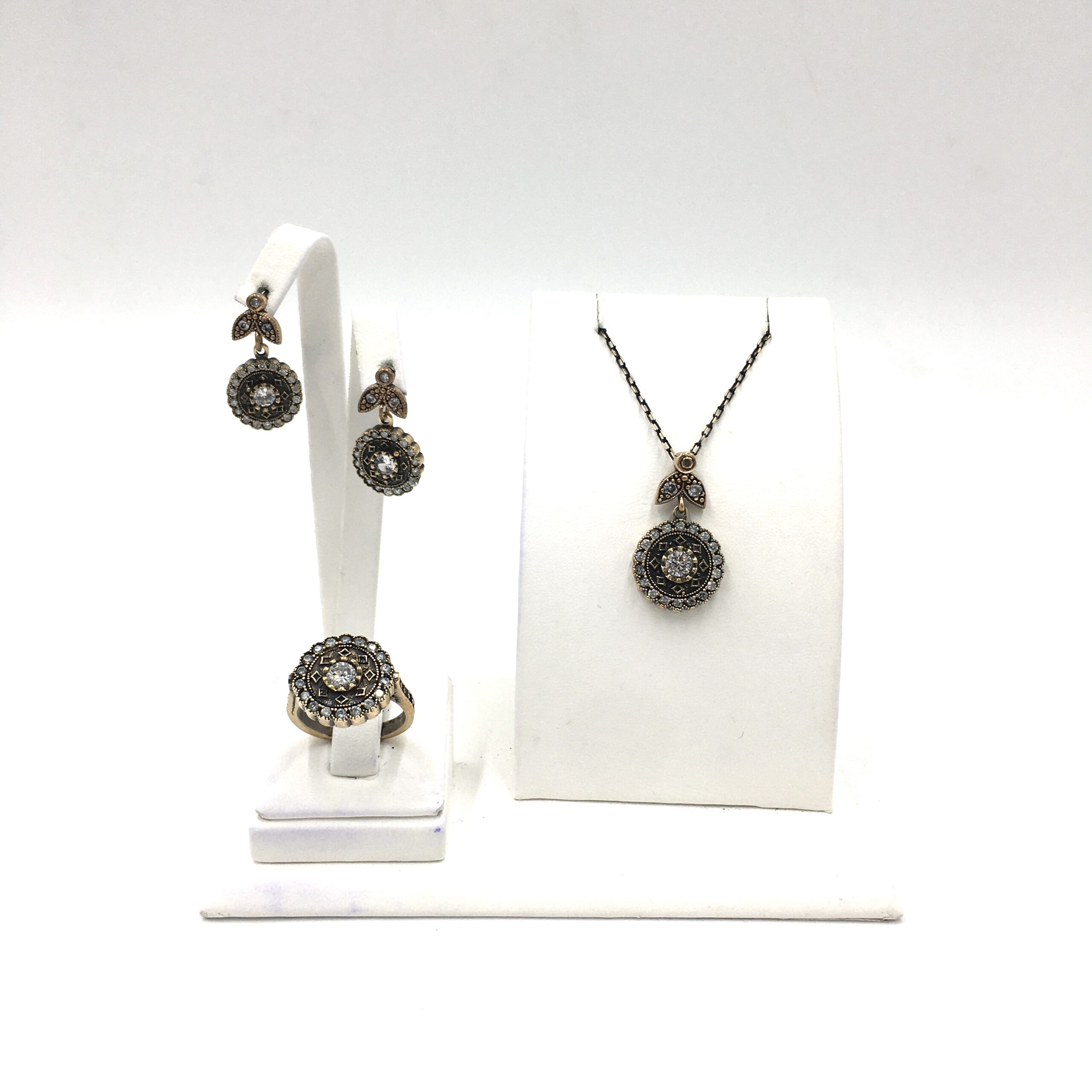 IMG_E4064 Otantik Zirkon Elmas Rengi Yuvarlak Bronz Set - Görsel 2