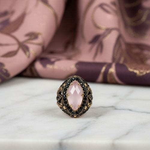 PembeKediGözüOtantikİşlemeliBronzYüzük3 Pembe Kedi Gözü Otantik İşlemeli Bronz Yüzük - Görsel 2